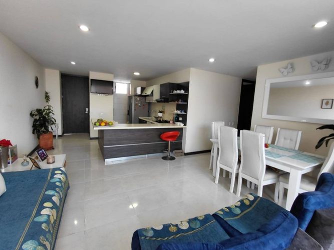 Apartamento de 3 alcobas en venta en La Aurora, Bucaramanga, 107 m² · foto 2 de 11