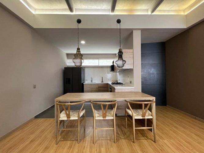 Apartamento de 2 alcobas en venta en El Poblado, Medellín, 113 m² · foto 3 de 12