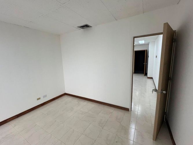 Oficina en arriendo en El Poblado, Medellín, 48 m² · foto 6 de 15