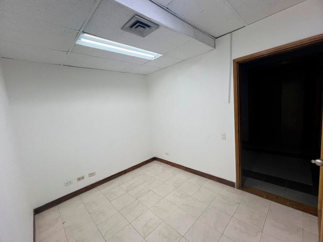 Oficina en arriendo en El Poblado, Medellín, 48 m² · foto 7 de 15