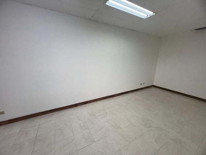 Oficina en arriendo en El Poblado, Medellín, 48 m² · foto 9 de 15