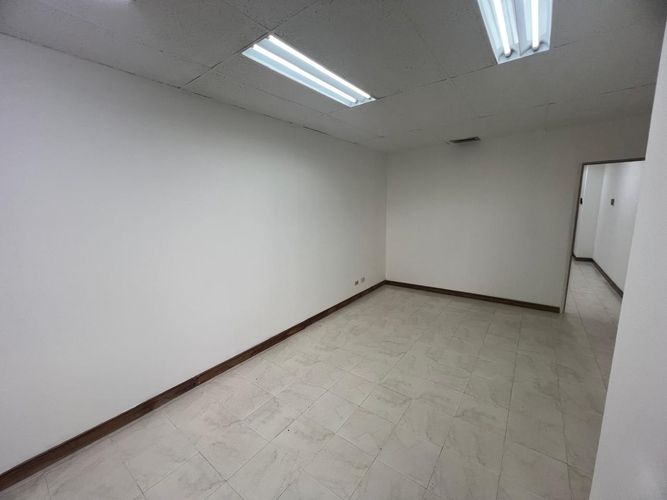 Oficina en arriendo en El Poblado, Medellín, 48 m² · foto 13 de 15