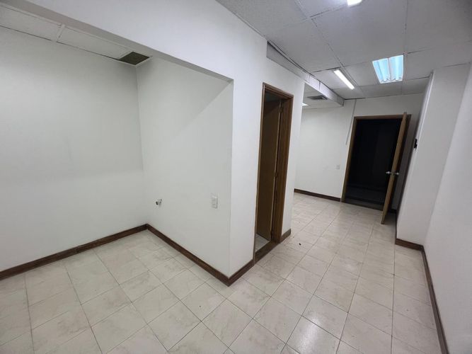 Oficina en arriendo en El Poblado, Medellín, 48 m² · foto 14 de 15