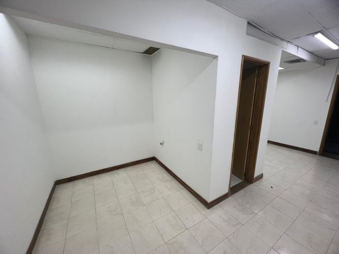 Oficina en arriendo en El Poblado, Medellín, 48 m² · foto 5 de 15