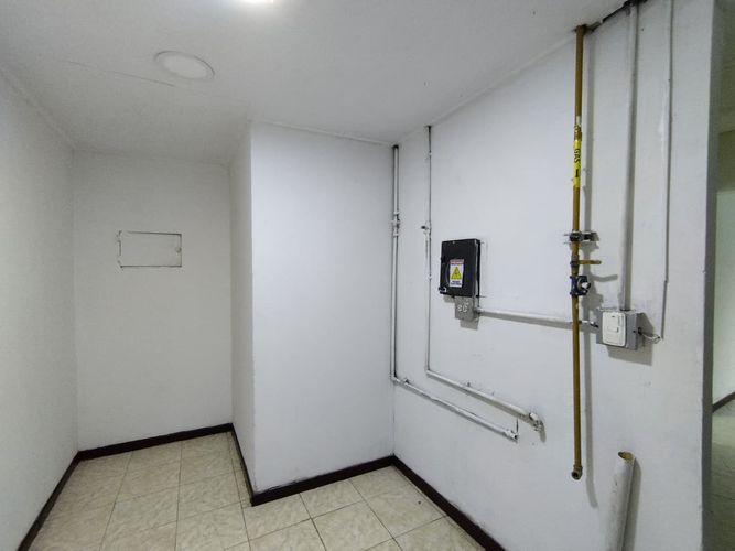 Bodega en arriendo en Ditaires, Itagüí, 1304 m² · foto 6 de 17