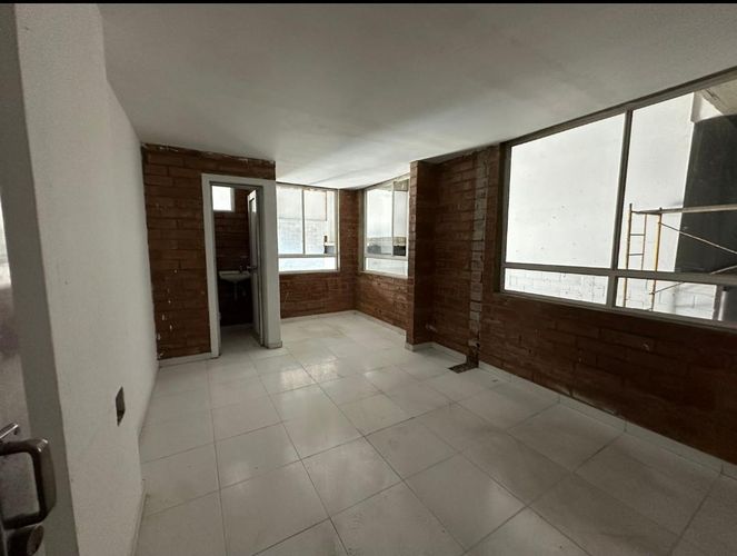 Bodega en arriendo en La Esmeralda, Itagüí, 651 m² · foto 2 de 6