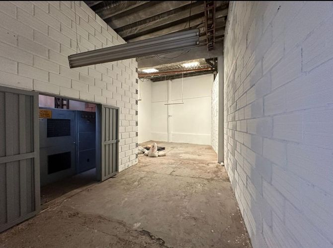 Bodega en arriendo en La Esmeralda, Itagüí, 651 m² · foto 3 de 6