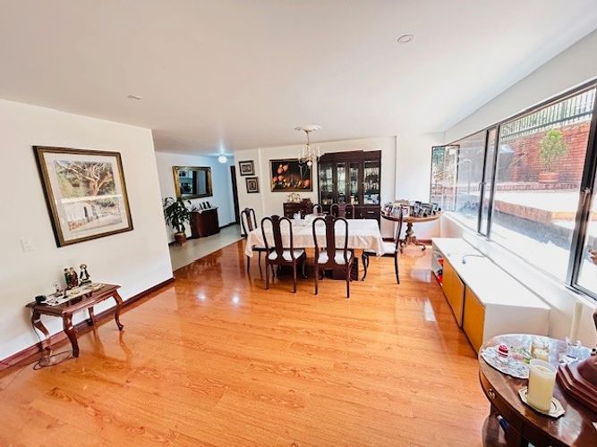 Apartamento en venta en Santa Ana Oriental, Bogotá · foto 3 de 24