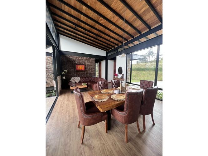 Casa de 4 alcobas en venta en Pantanillo, El Retiro, 242 m² · foto 4 de 16