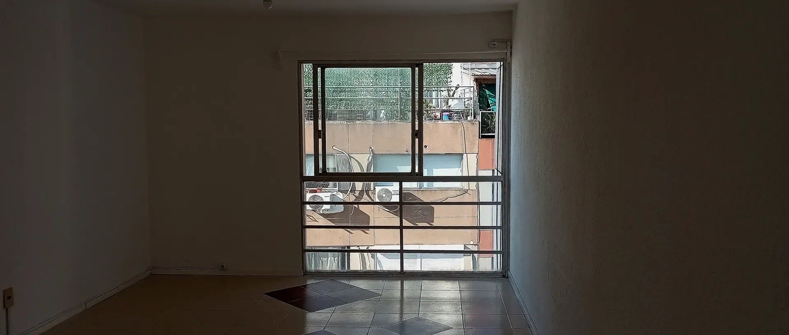 ALQUILER EN CORDON DE MONO AMBIENTE, AL FRENTE EN PISO ALTO, GASTOS COMUNES BAJOS · Foto 2
