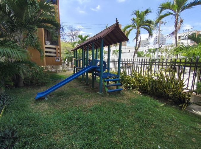 Apartamento de 3 alcobas en venta en Altos De Riomar, Barranquilla, 182 m² · foto 3 de 24