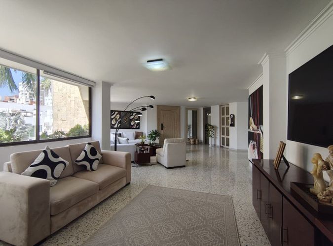 Apartamento de 3 alcobas en venta en Altos De Riomar, Barranquilla, 182 m² · foto 9 de 24