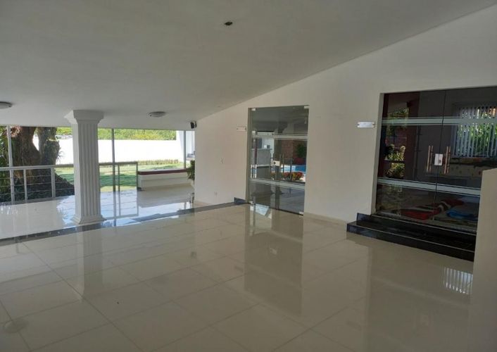 Casa de 20 alcobas en venta en Ciudad Jardin, Cali, 1610 m² · foto 8 de 22