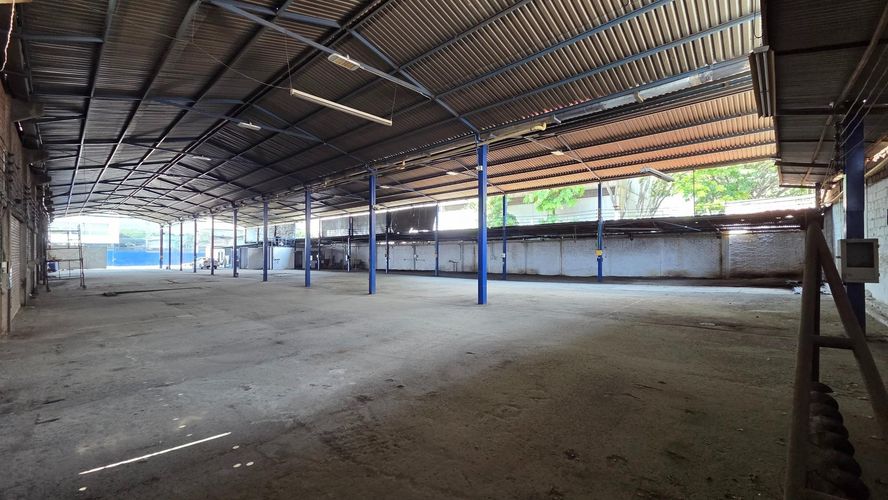 Bodega en arriendo en Zona Industrial, Yumbo, 2000 m² · foto 9 de 21