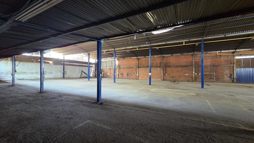 Bodega en arriendo en Zona Industrial, Yumbo, 2000 m² · foto 12 de 21