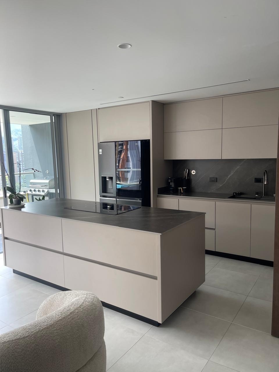 Apartamento en venta en Loma Del Chocho, Envigado · foto 6 de 15