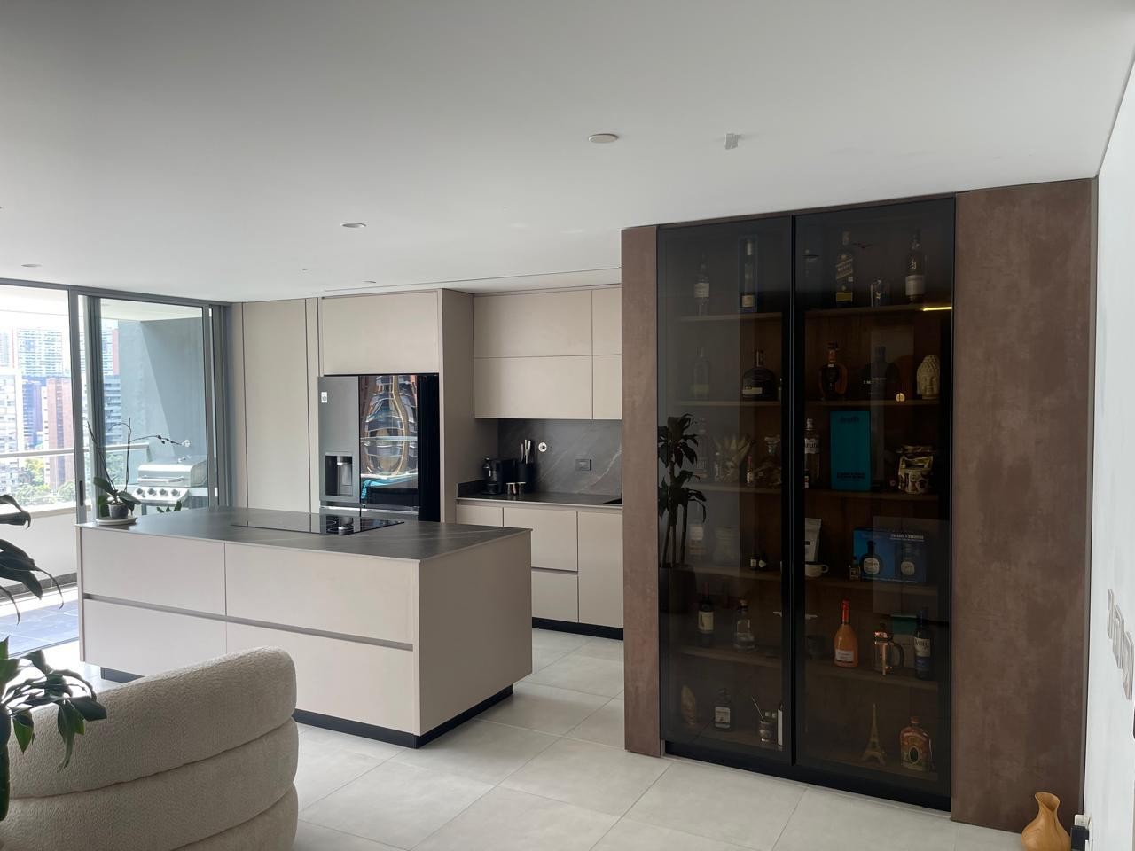 Apartamento en venta en Loma Del Chocho, Envigado · foto 5 de 15