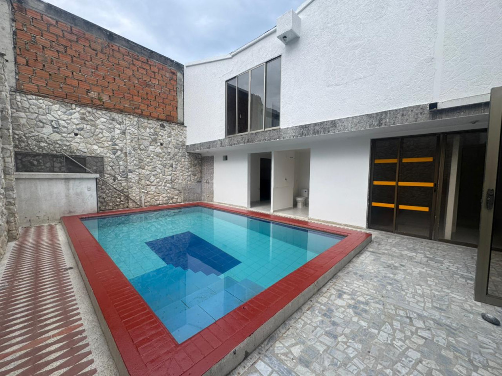 Casa en Arriendo en El limonar, Cali