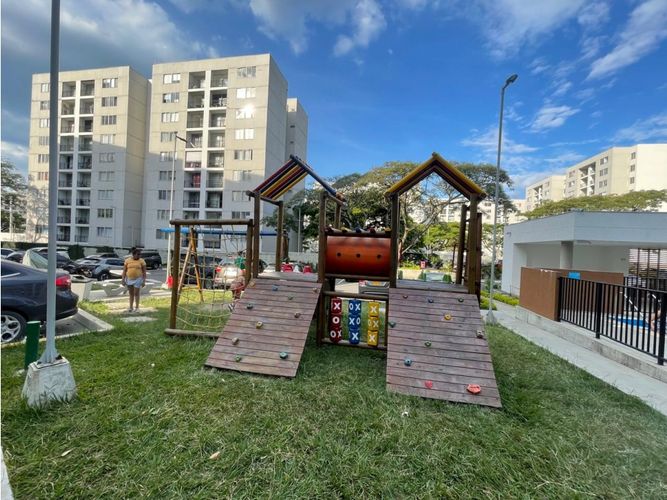 Apartamento de 2 alcobas en venta en Guabinas, Yumbo, 70 m² · foto 12 de 13