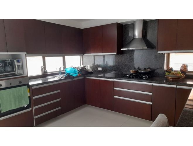 Casa de 4 alcobas en venta en Bosque De Pinos, Bogotá, 290 m² · foto 5 de 23