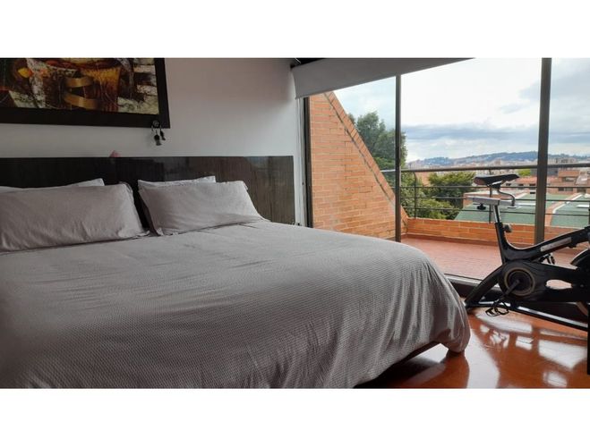 Casa de 4 alcobas en venta en Bosque De Pinos, Bogotá, 290 m² · foto 2 de 23