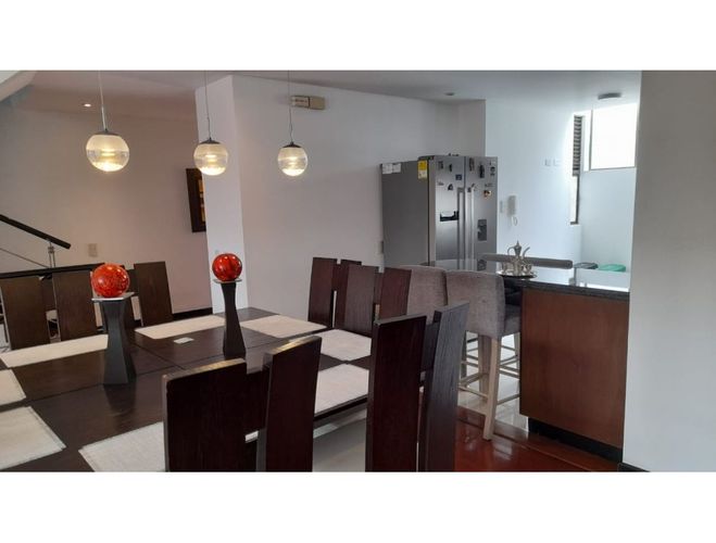 Casa de 4 alcobas en venta en Bosque De Pinos, Bogotá, 290 m² · foto 10 de 23