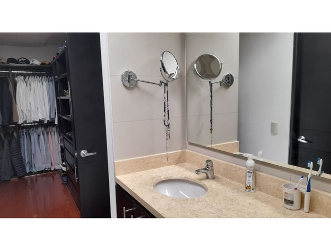 Casa de 4 alcobas en venta en Bosque De Pinos, Bogotá, 290 m² · foto 17 de 23