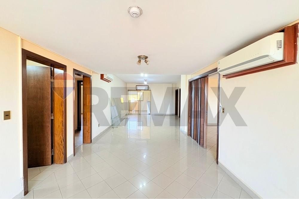 ALQUILO PENTHOUSE 3 NIVELES DE 1.000 M2. ASUNCION. 2,500 $ Mensual — foto 2