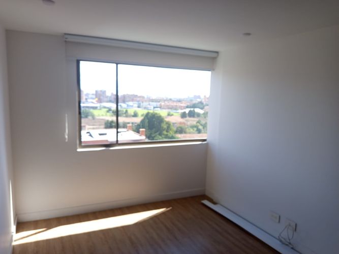 Apartamento de 5 alcobas en venta en Mazuren, Bogotá, 354 m² · foto 5 de 24