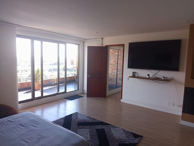 Apartamento de 5 alcobas en venta en Mazuren, Bogotá, 354 m² · foto 17 de 24