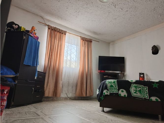 Casa de 5 alcobas en venta en Centro, Soacha, 300 m² · foto 11 de 17