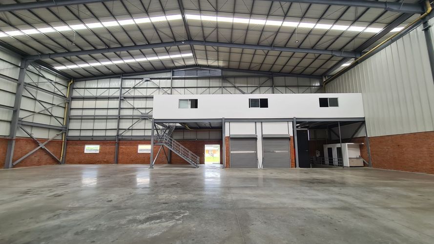 Bodega en arriendo en Zona Industrial, Yumbo, 3700 m² · foto 23 de 24