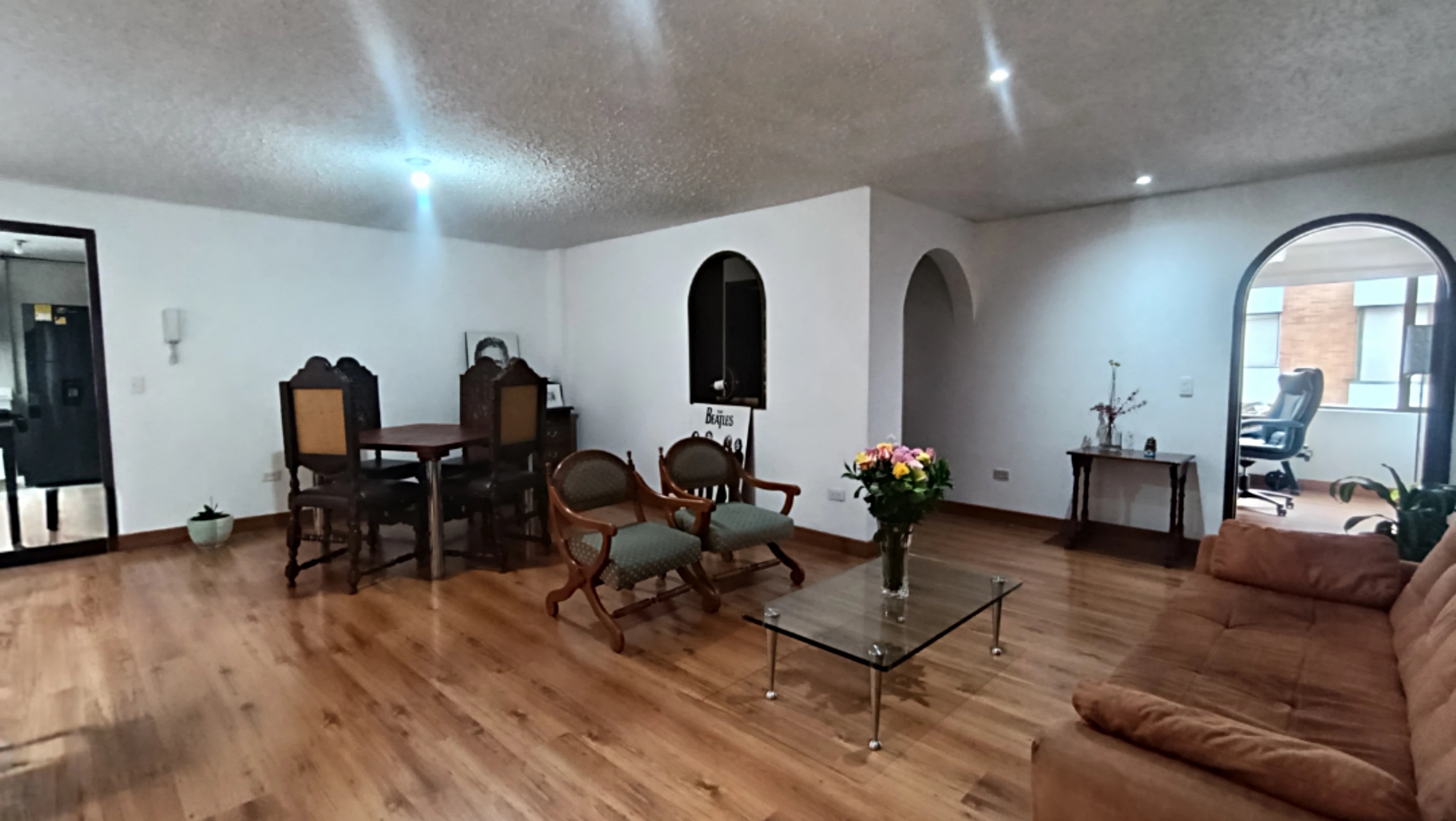 Apartamento en venta en Santa Barbara Central, Bogotá · foto 3 de 15