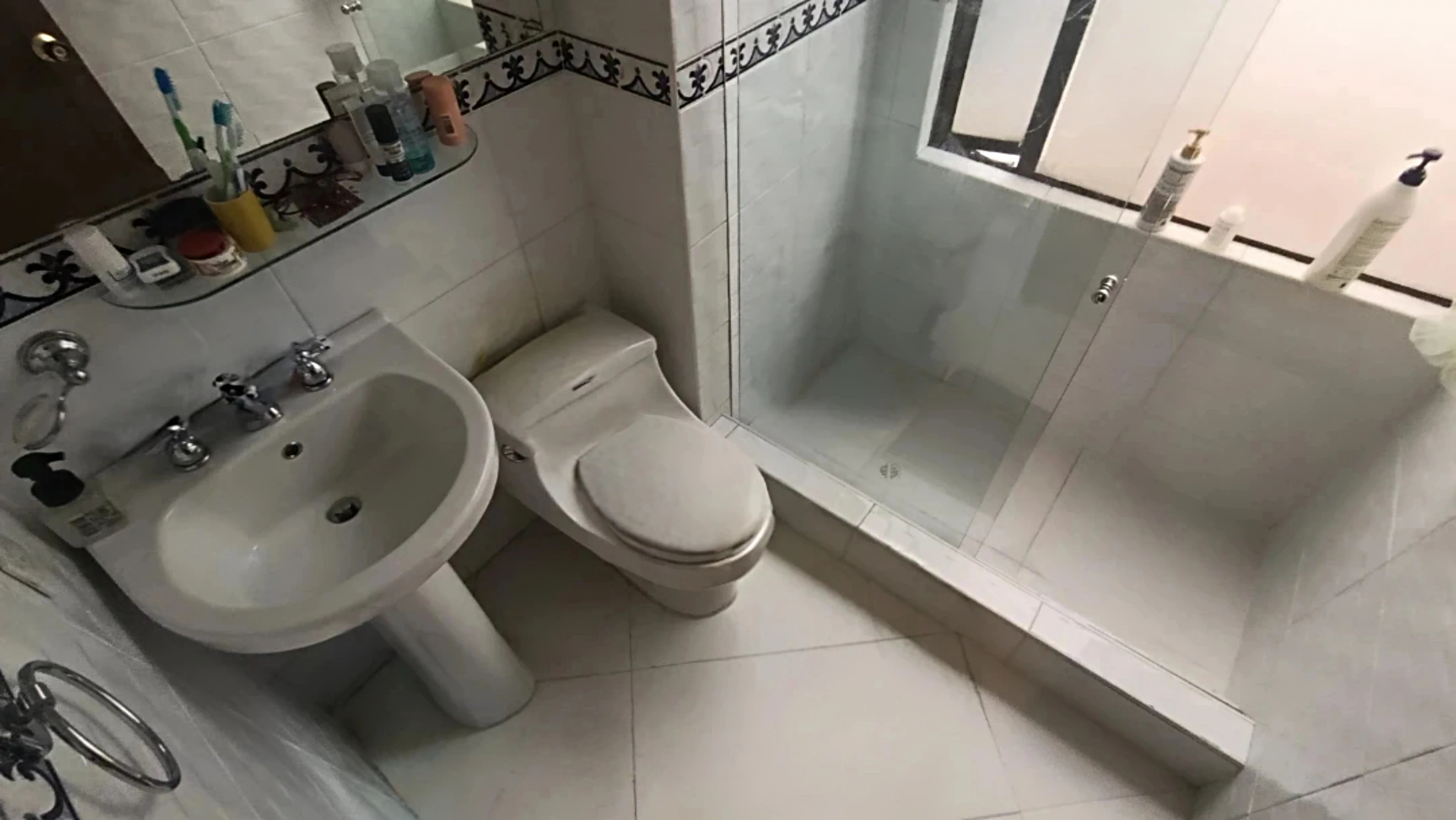 Apartamento en venta en Santa Barbara Central, Bogotá · foto 9 de 15