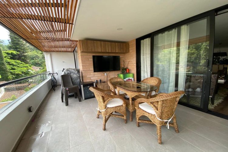 Apartamento en venta en Loma De Las Brujas, Envigado · foto 6 de 18