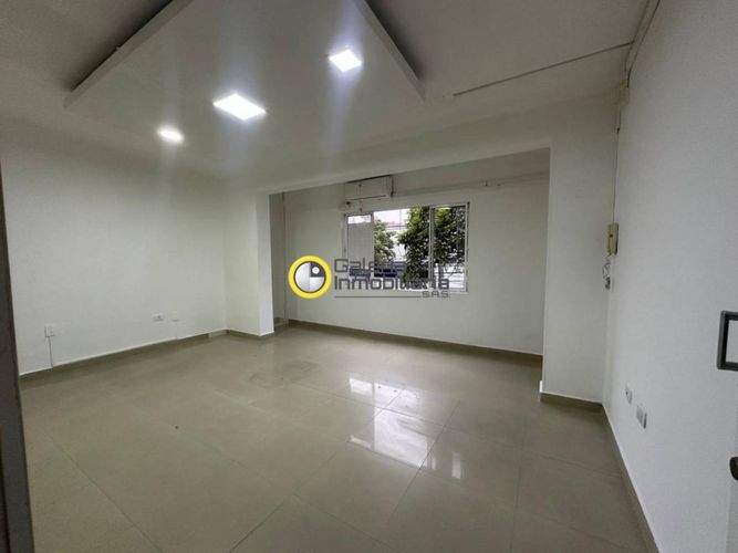 Oficina en arriendo en Cabecera Del Llano, Bucaramanga, 40 m² · foto 2 de 7