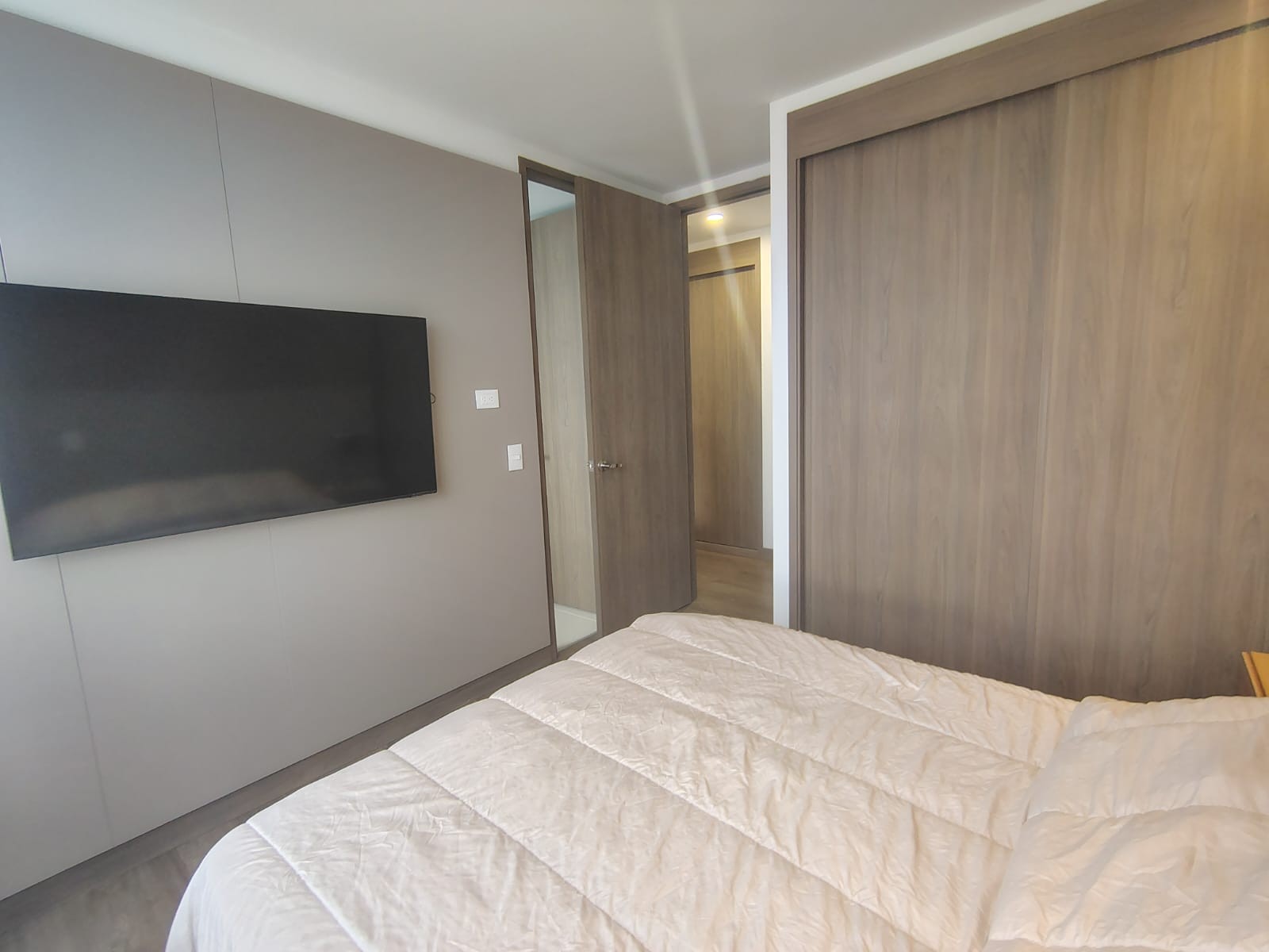 Apartamento en arriendo en El Poblado, Medellín · foto 7 de 13