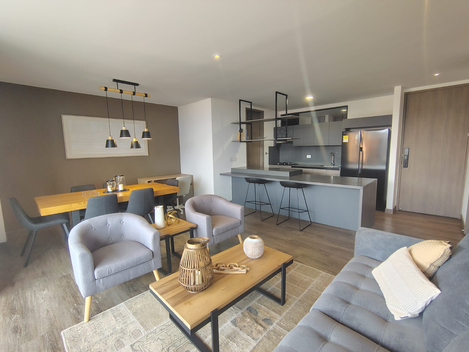 Apartamento en arriendo en El Poblado, Medellín · foto 2 de 13