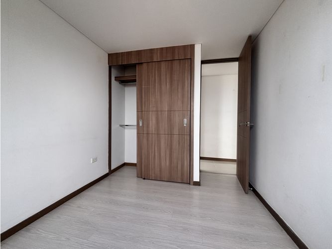 Apartamento de 2 alcobas en venta en Las Cometas, Envigado, 75 m² · foto 12 de 14