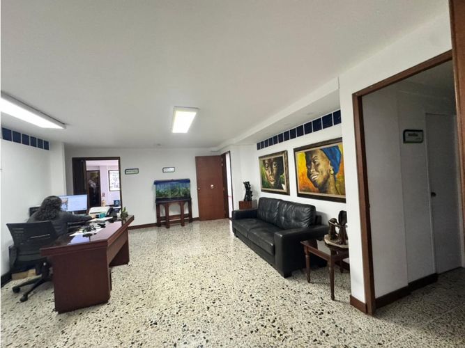 Oficina en venta en Suramericana, Medellín, 219 m² · foto 18 de 24