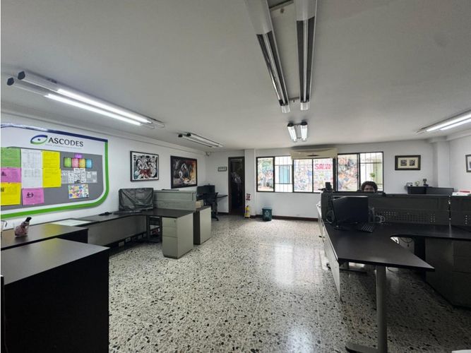 Oficina en arriendo en Suramericana, Medellín, 219 m² · foto 6 de 24