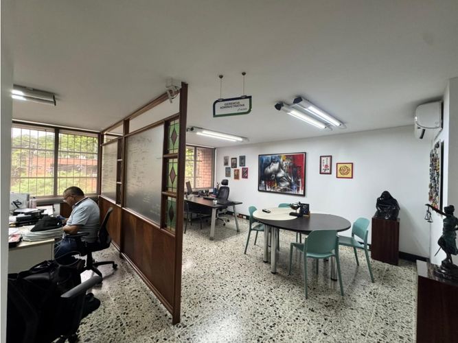 Oficina en arriendo en Suramericana, Medellín, 219 m² · foto 15 de 24