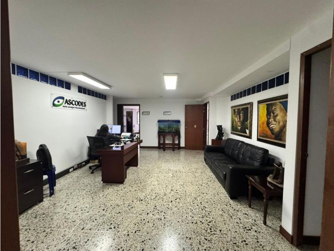 Oficina en arriendo en Suramericana, Medellín, 219 m² · foto 17 de 24