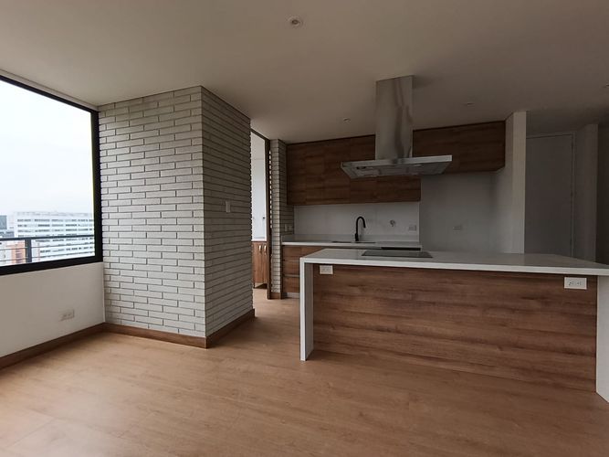 Apartamento de 2 alcobas en arriendo en El Poblado, Medellín, 108 m² · foto 5 de 20