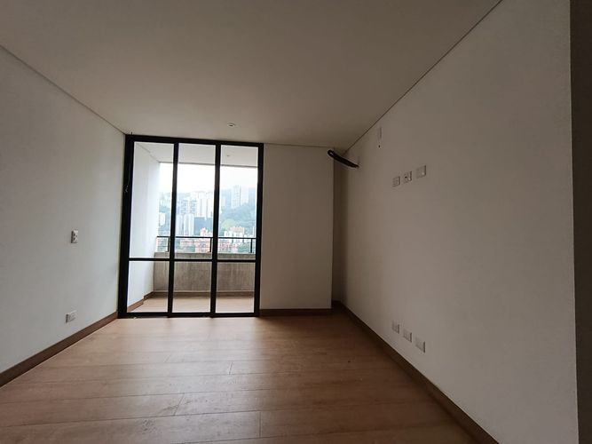 Apartamento de 2 alcobas en arriendo en El Poblado, Medellín, 108 m² · foto 9 de 20