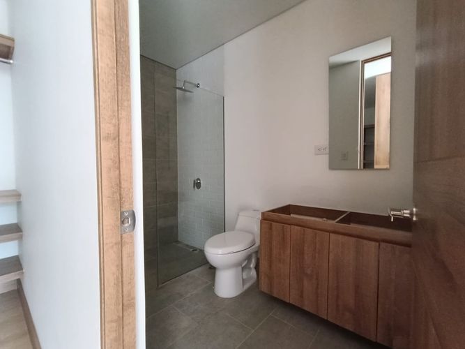 Apartamento de 2 alcobas en arriendo en El Poblado, Medellín, 108 m² · foto 11 de 20