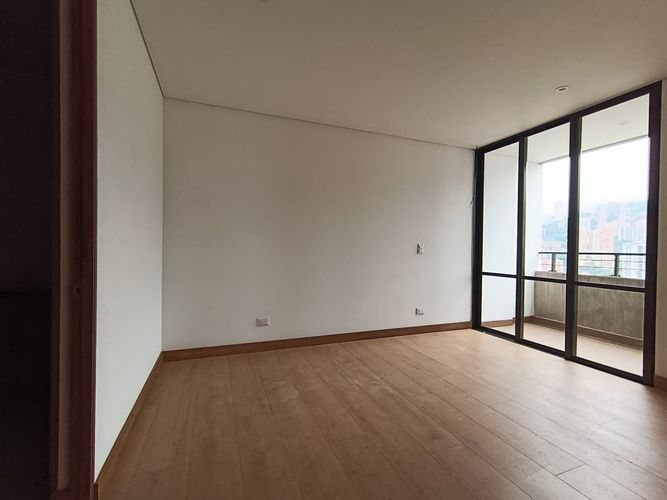 Apartamento de 2 alcobas en arriendo en El Poblado, Medellín, 108 m² · foto 15 de 20