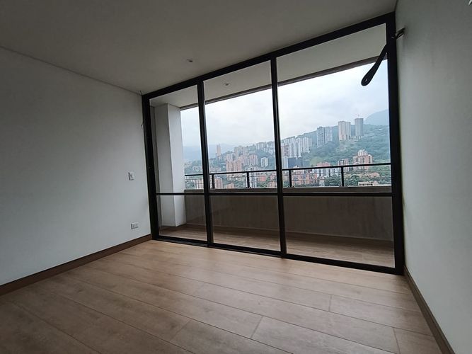 Apartamento de 2 alcobas en arriendo en El Poblado, Medellín, 108 m² · foto 18 de 20