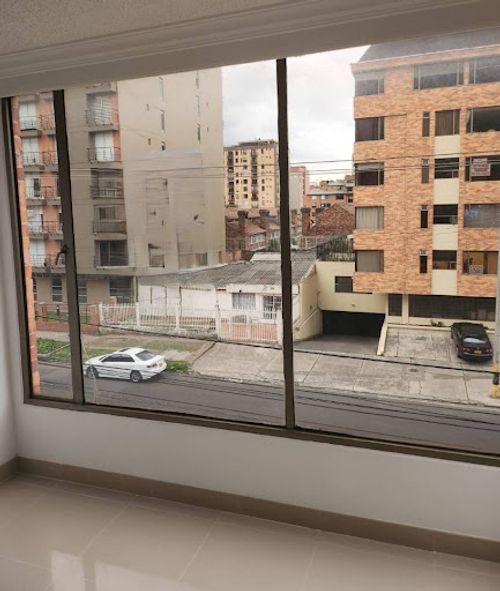 Apartamento en venta en Cedritos, Bogotá · foto 2 de 16