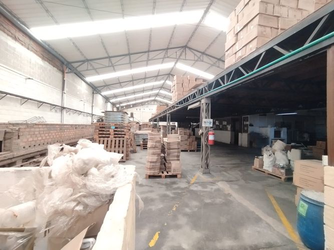 Bodega en arriendo en Zona Industrial No. 2, Itagüí, 1280 m² · foto 4 de 20
